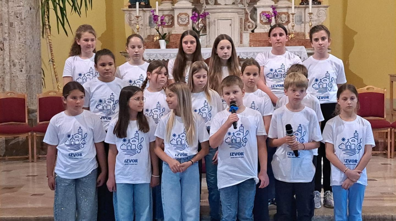 Povodom svetog Ante u Drnišu održan koncert dječjih crkvenih zborova