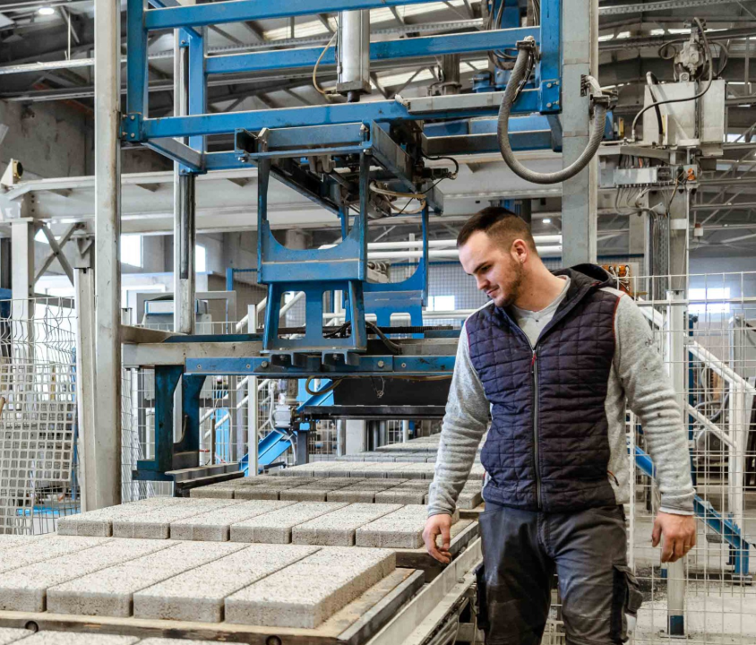 FOTO Postanite dio uspješnog tima: Oblak Beton iz Radonića zapošljava! 