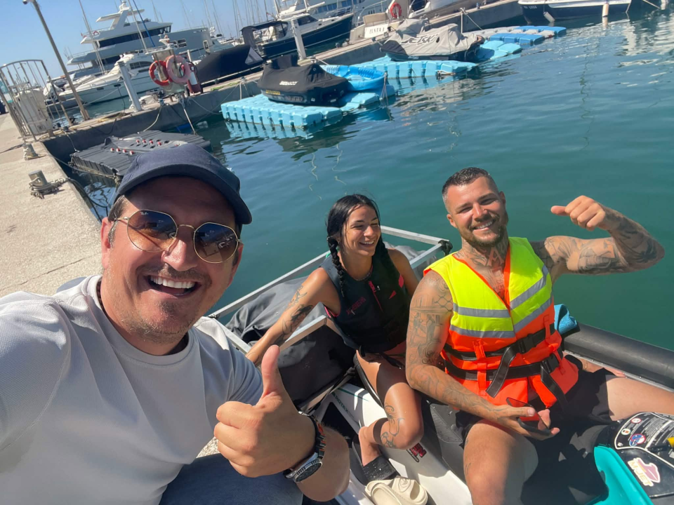 Kevin putuje svijetom jet skijem