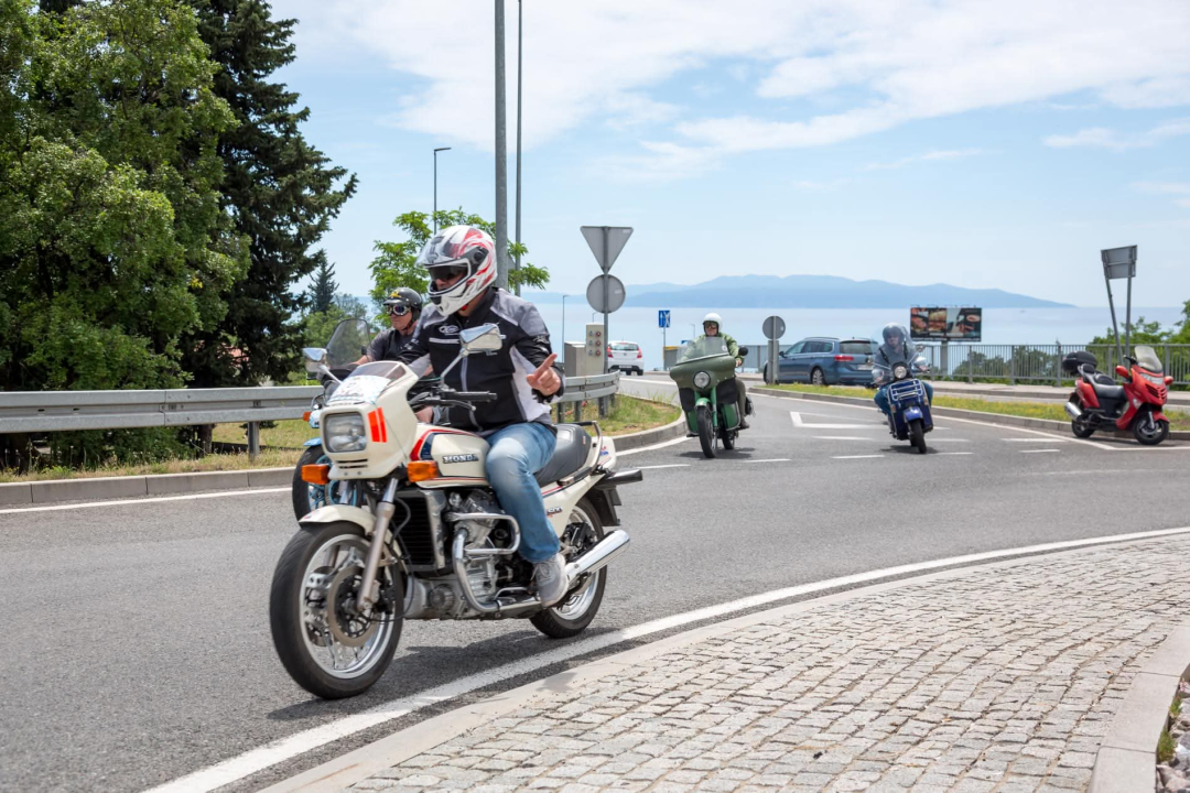 Kale zlatni, Morić srebrni, Bolanča brončani: Šibenčani briljirali na oldtimer rallyju