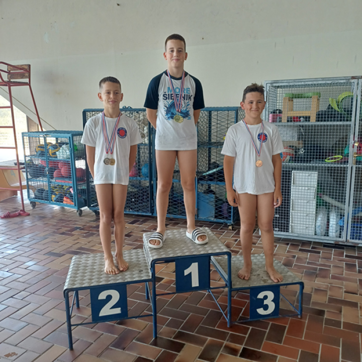FOTO Plivač Mora Niko Koloper prvak Dalmacije u tri različita stila