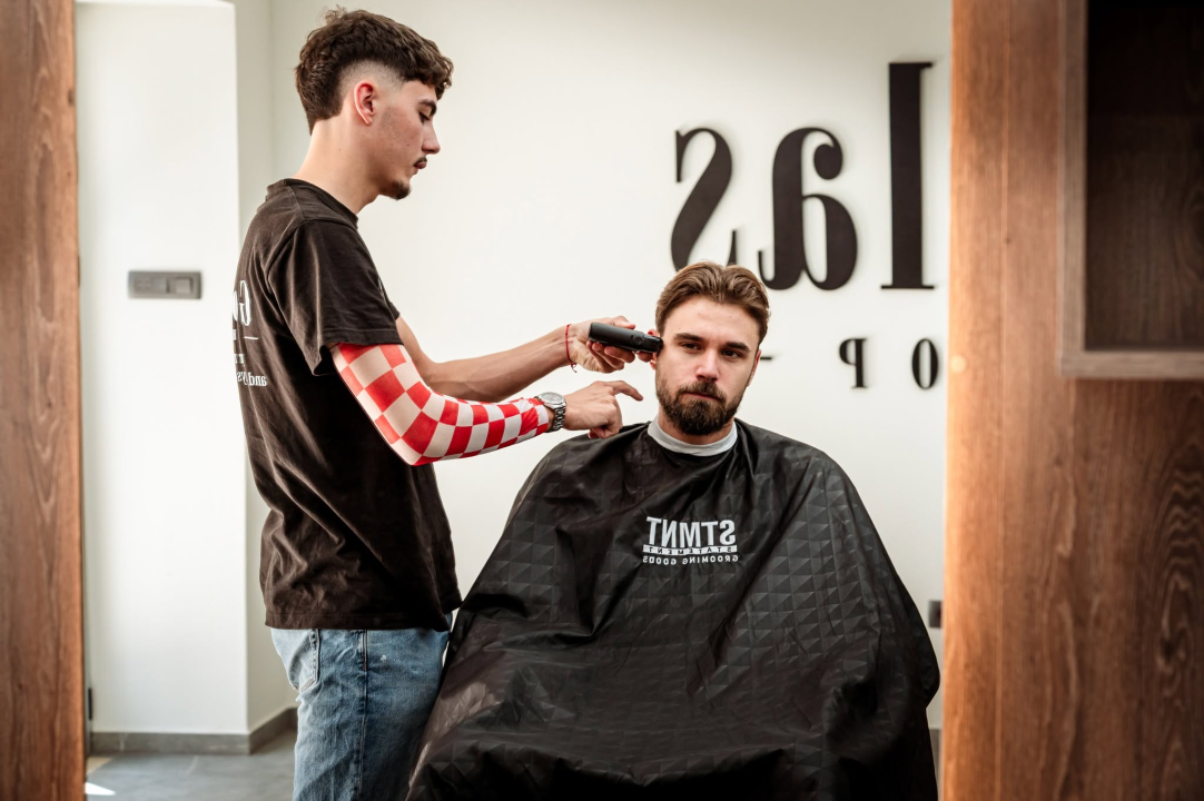 FOTO GoodFellas Barbershop otvorio vrata u Šibeniku: Iskusni barberi, vrhunska usluga i prilika za osvajanje iPhonea 17