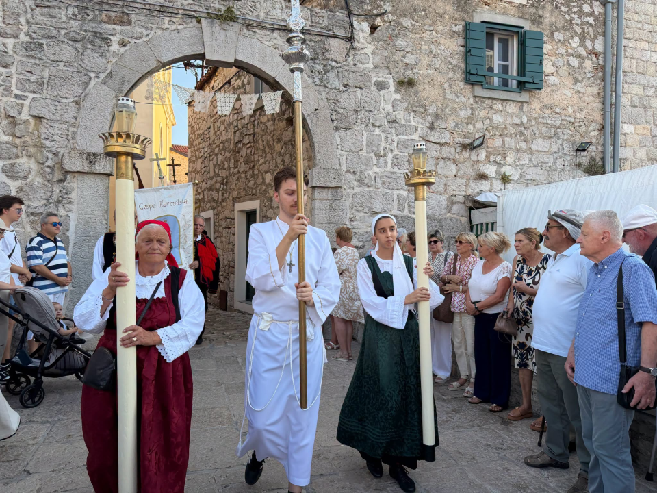 Župa Pirovac proslavila blagdan Gospe Karmelske