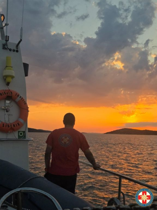 Već četvrti dan šibenski HGSS-ovci tragaju za ženom na Kapriju, jučer spašavali planinarku s Dinare