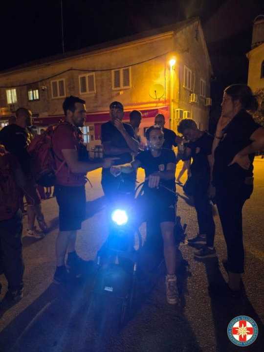 Već četvrti dan šibenski HGSS-ovci tragaju za ženom na Kapriju, jučer spašavali planinarku s Dinare