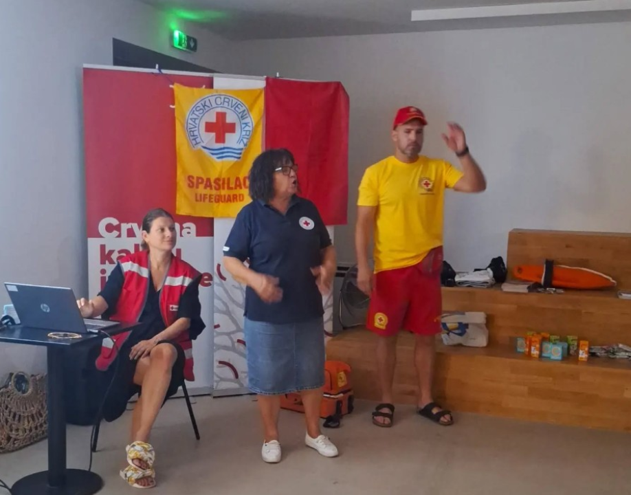 Znanje koje spašava živote: Edukativna radionica o sigurnosti na vodi okupila djecu na Zlarinu