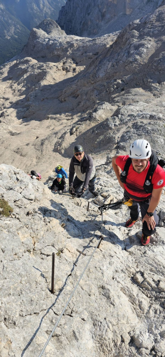 Drniški planinari popeli se na Triglav: 'Ne krijemo oduševljenje pogledima i prizorima koje nam pruža Triglav i Julijske Alpe'
