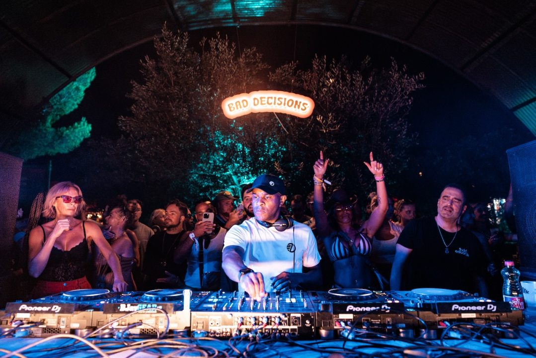 Defected Croatia oprostio se od Tisnog i Garden Resorta nakon deset nezaboravnih godina