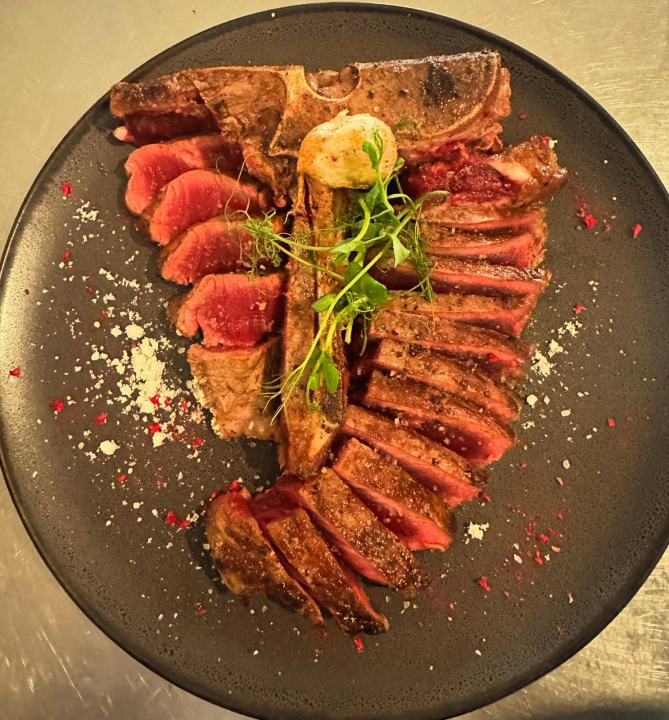 FOTO Masni Brk stigao u Šibenik: Isprobajte vrhunske steakove iz cijelog svijeta!