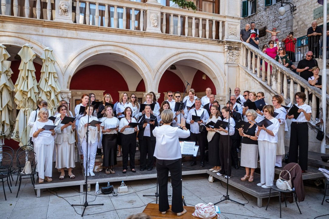 Šibenik proslavio svog zaštitnika: Održana svečana procesija i misa povodom blagdana sv. Mihovila