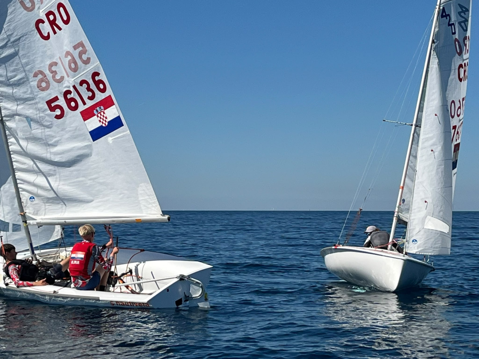 FOTO Jedriličari Šibenika i Spužvara na tri fronte: Mala Mrduja, Valsaline Cup i Sportsko selo