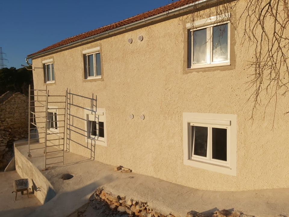 Bilo da se radi o manjoj adaptaciji ili većem građevinskom projektu, s Vitez Gradnjom nećete pogriješiti!
