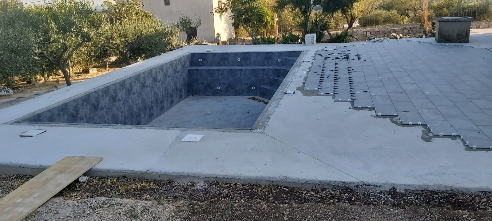 Bilo da se radi o manjoj adaptaciji ili većem građevinskom projektu, s Vitez Gradnjom nećete pogriješiti!