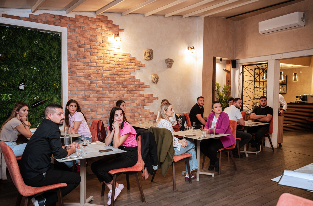 Masni brk počastio Šibenčane: Pogledajte što se jelo na degustacijskoj večeri!