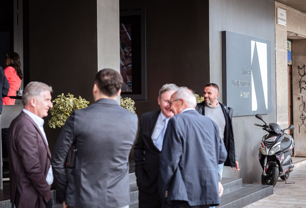 FOTO Bili smo na javnoj tribini o energani na Bikarcu, dvije strane ostale su ukopane, spominjao se i referendum