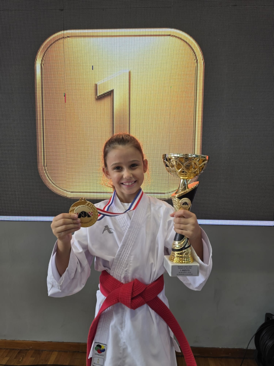 FOTO Karatisti Šibenika 1066 uzeli devet medalja u Jastrebarskom: Prvaci države Marko, Ema i Bartul
