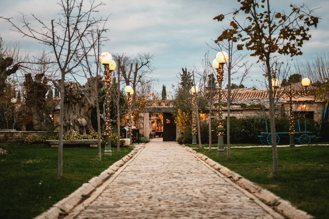 Djed Božićnjak čarobno selo preselio u Amadria Park! Dođite na radionice, koncerte, klizanje i božićne delicije!  