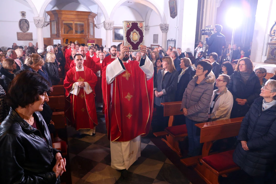 Misa i procesija: U Šibeniku proslavljen blagdan sv. Nikole Tavelića