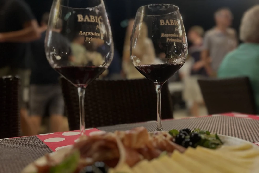 U Rogoznici održan Babić fest posvećen 'kralju naših vinograda'