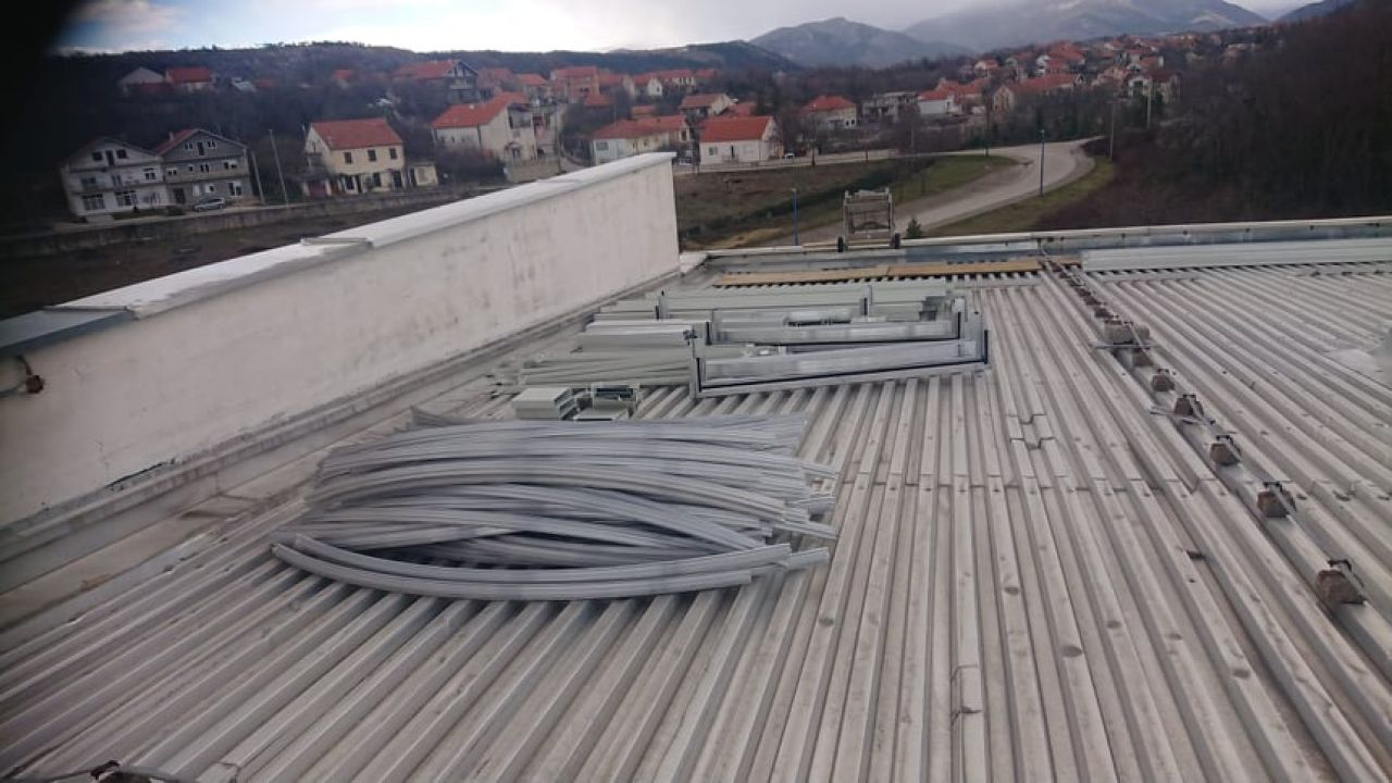 Započeli radovi na dvorani Srednje škole Lovre Montija u Kninu