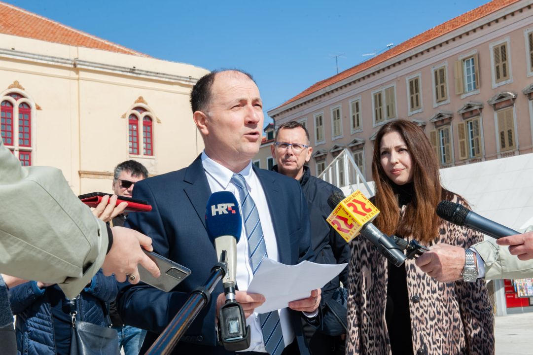 Ivo Glavaš: Neka Burić USKOK-u priča o svojim projektima. Dosta je otimačine, reketarenja, ucjena i pogodovanja