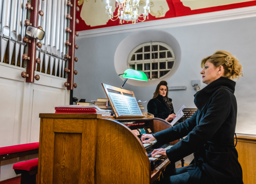 Fotografija 16 - Nera i Gordana u Gospi van Grada: ‘Koncerti su dobri za kontinuitet kulturnog života, ali i umjetnika’