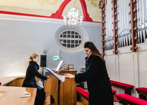 Fotografija 27 - Nera i Gordana u Gospi van Grada: ‘Koncerti su dobri za kontinuitet kulturnog života, ali i umjetnika’