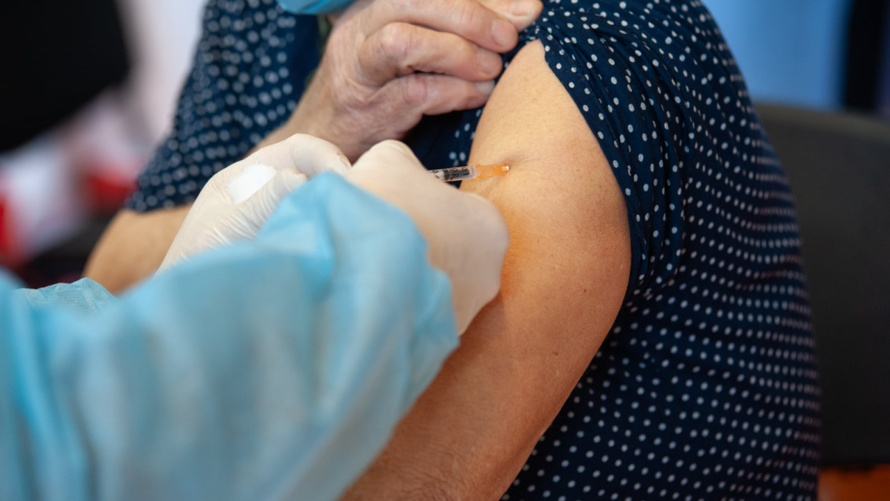 Imuni odgovor možda objašnjenje rijetke pojave ugrušaka nakon AstraZenecina cjepiva