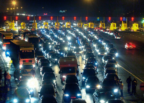 HAK: Tijekom dana moguć pojačan promet na granicama