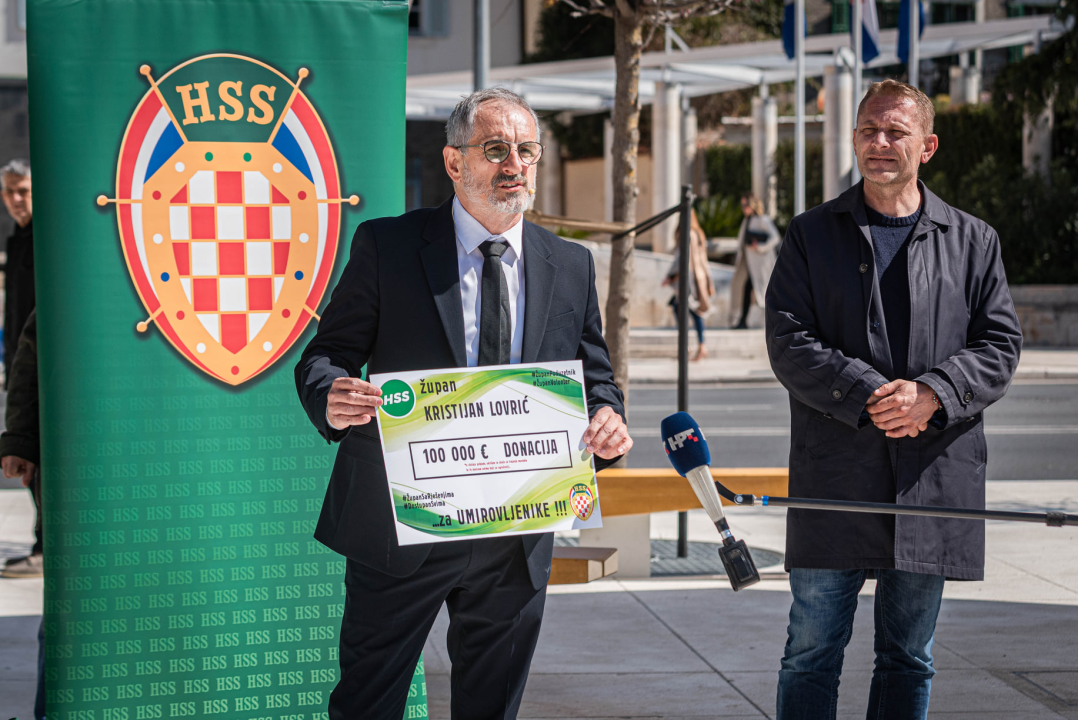 Uzor mu je Gaddafi, maše sa sto tisuća eura koje nema i želi od Šibenika 'nešto između Azurne obale i Toskane'