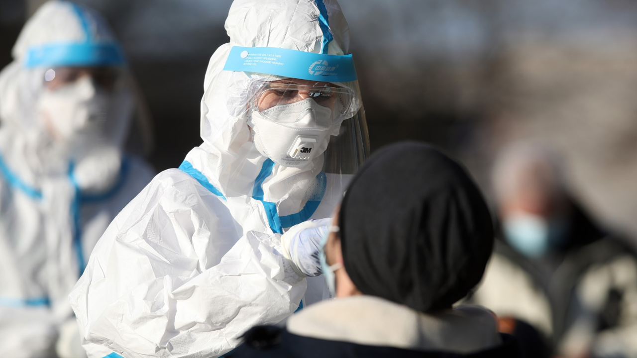U Hrvatskoj danas 2698 novozaraženih: Umrle 44 osobe, na respiratoru se za život bori njih 186