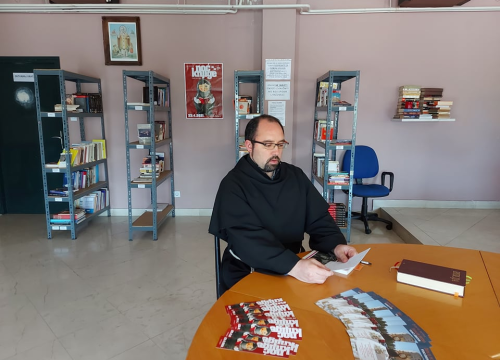 Fotografija 7 - 'Noć knjige' u župnoj knjižnici sv. Petra na Vidicima: Predstavljena 'Psihologija duhovnog života'