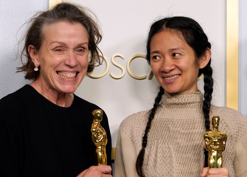 Najbolji film 'Nomadland' Frances McDormand i Anthony Hopkins najbolji glumci