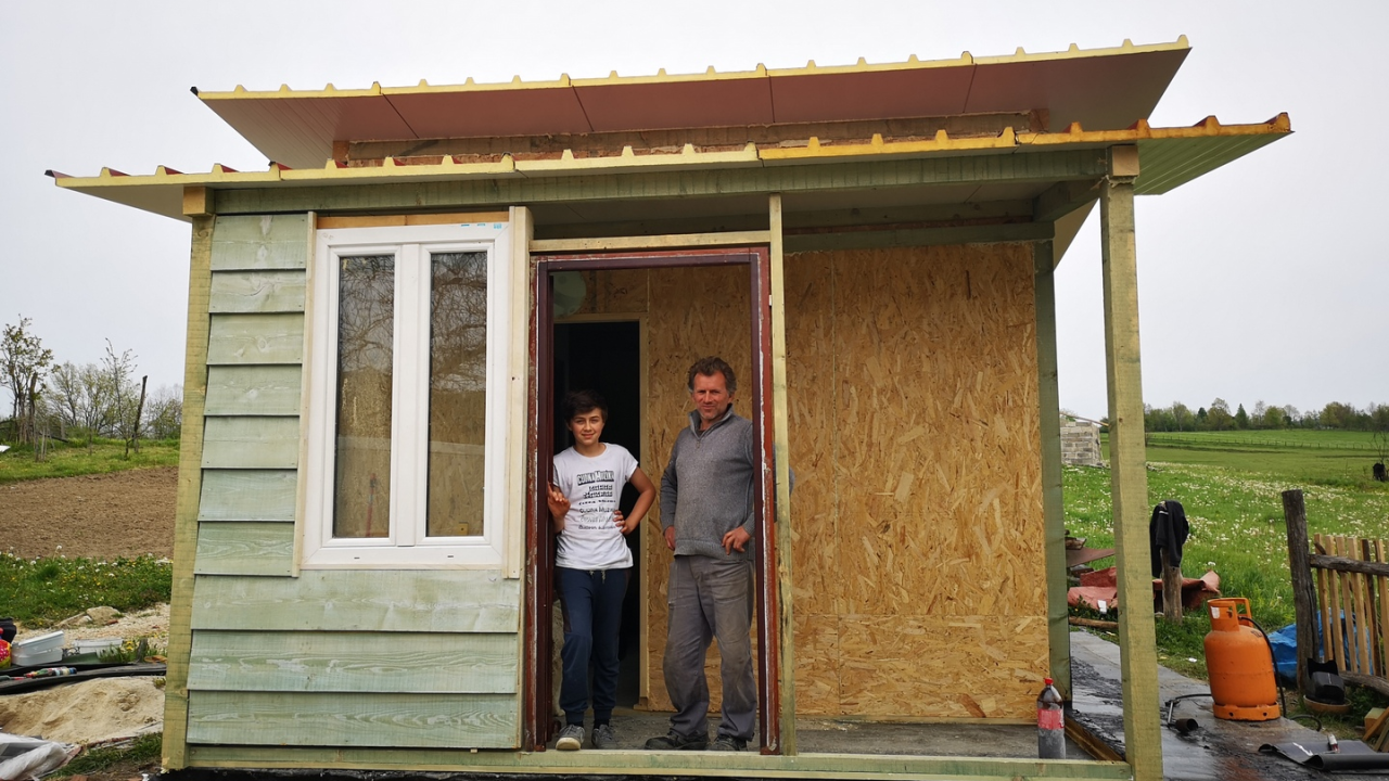 Šibenčani grade novi dom za obitelj stradalu u potresu na Baniji, trebaju vašu pomoć da je dovrše