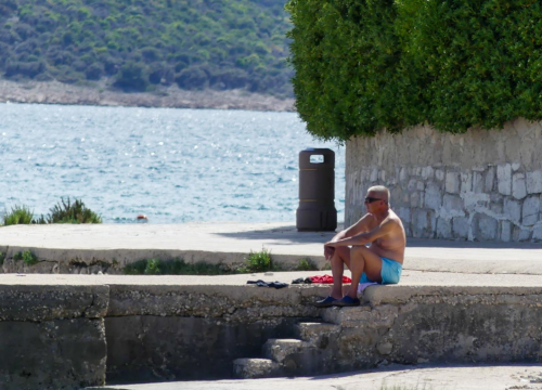 Fotografija 3 - Nedjeljni đir po Vodicama: Otvorena sezona kupaćih kostima, počelo hvatanje boje za ljeto