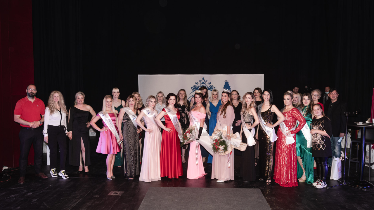 U šibenskom kazalištu održan izbor za najljepšu mamu: Vedrana Halinčić Bakšić i Ljubica Bulić ponijele lente