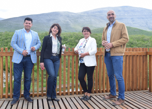 Fotografija 4 - Marko Jelić i Ante Pranić na izvoru Cetine: 'Dalmacija se mora razvijati kao jedinstvena regija bez birokratskih prepreka'