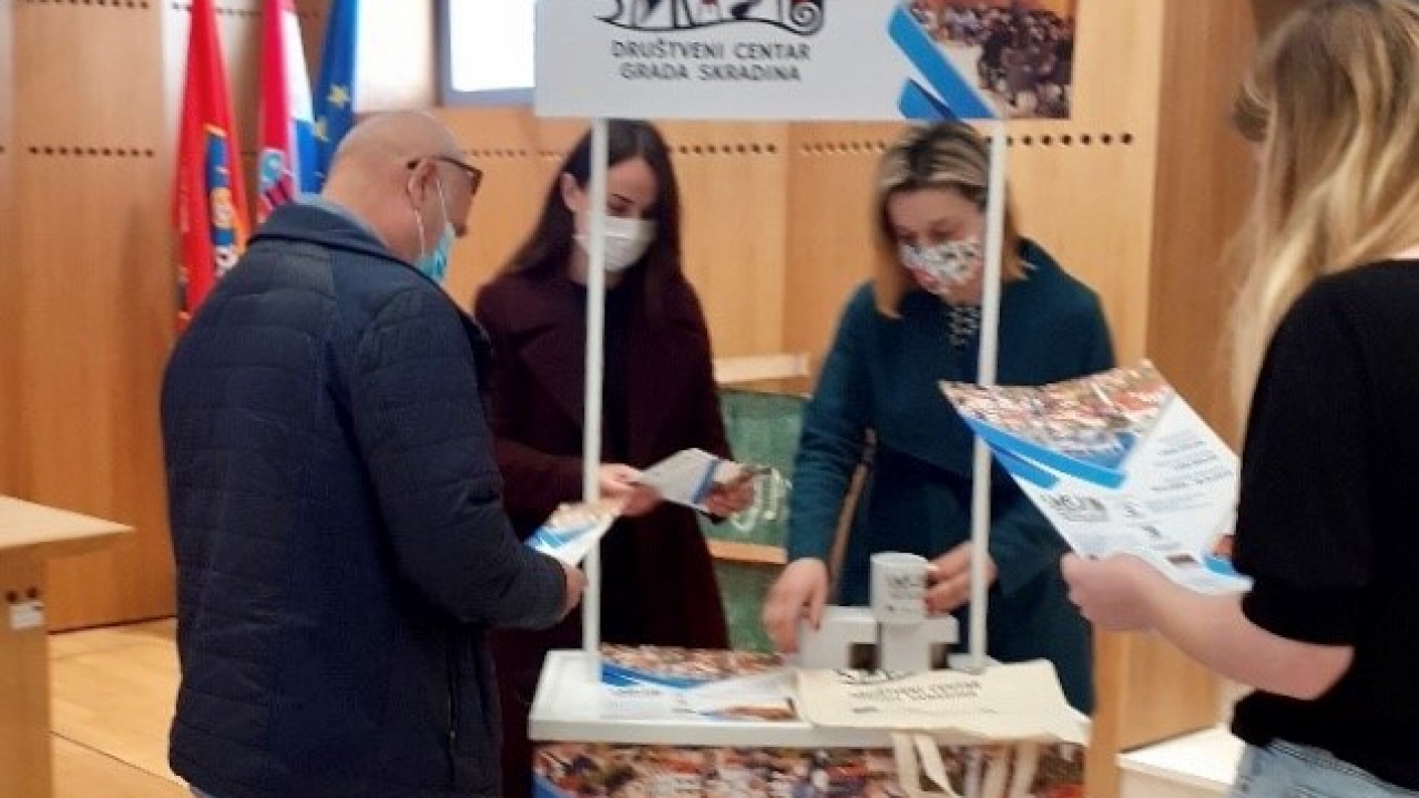 Provjerite raspored radionica Društvenog centra Grada Skradina!