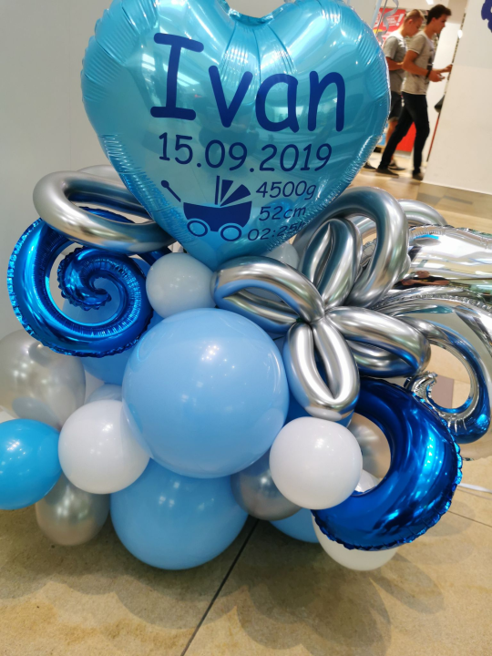 Iznenadite svoje bližnje personaliziranim poklonima i dekoracijama iz Smile T-shirt & party storea!