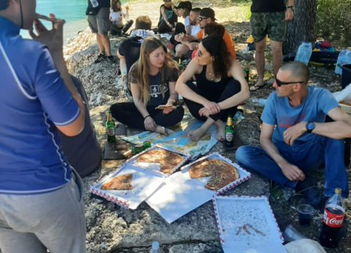 Fotografija 11 - Ronioci objavili što su sve zatekli pod morem na Marinskoj: Gume, gume, gume... i jedan krov!