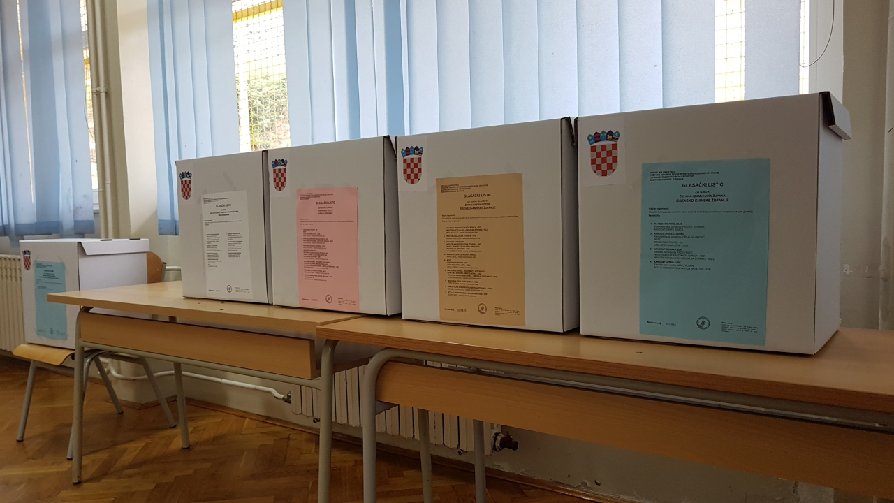 Lokalni izbori: Otvorena sva biračka mjesta, danas se odlučuje o lokalnoj vlasti za iduće četiri godine