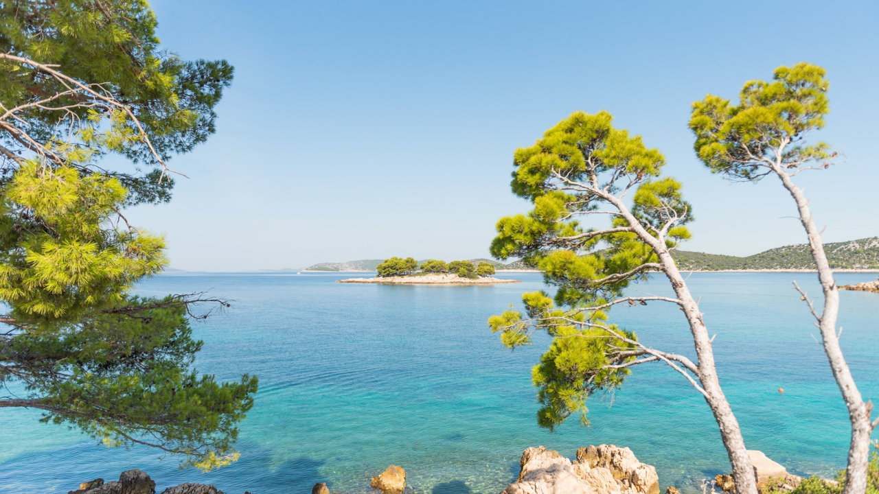 Šibenik, Vodice, Brodarica, Rogoznica, Krapanj? Prije prve banjade, provjerite gdje je more najtoplije za kupanje