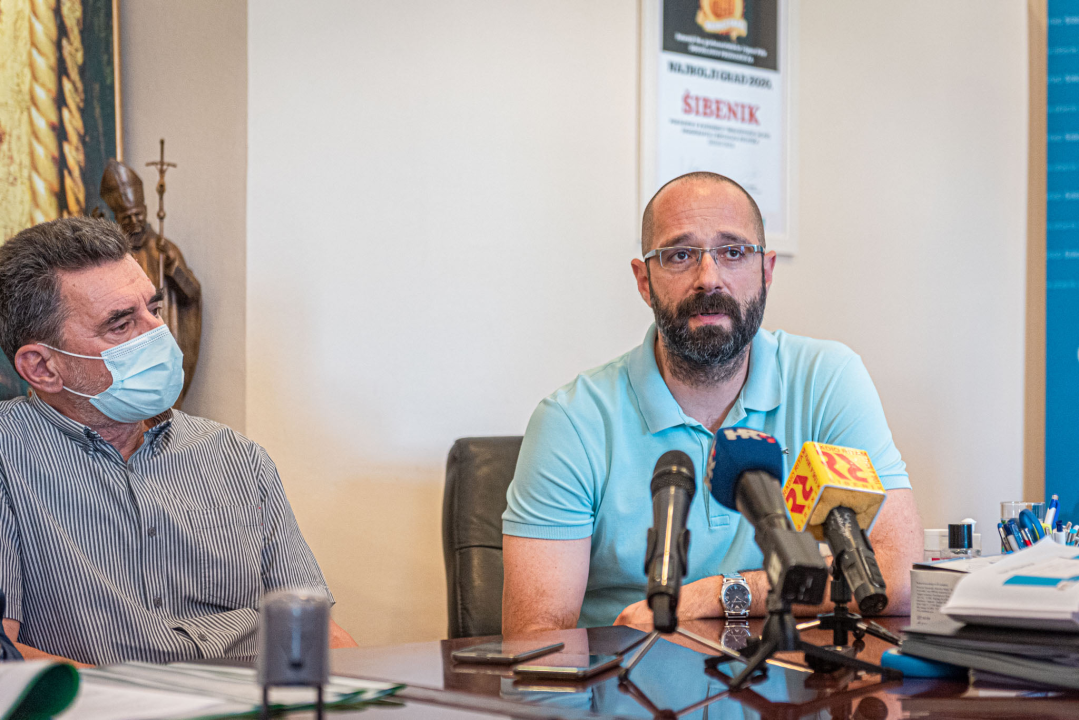 Nakon godina čekanja, potpisan ugovor za izradu projektne dokumentacije za novi Vatrogasni dom u bivšoj vojarni