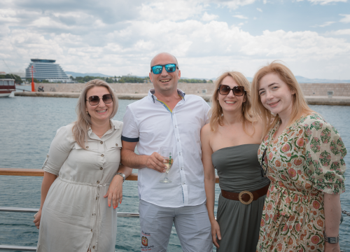 Fotografija 4 - Neda Ukraden promovirala novi album na brodu od Vodica do Šibenika