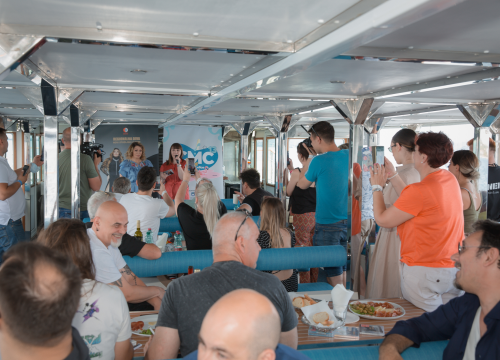 Fotografija 18 - Neda Ukraden promovirala novi album na brodu od Vodica do Šibenika