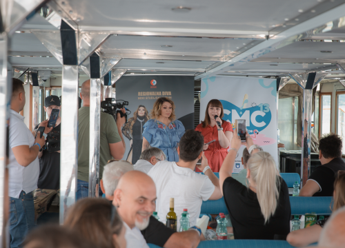 Fotografija 19 - Neda Ukraden promovirala novi album na brodu od Vodica do Šibenika
