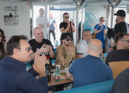 Fotografija 22 - Neda Ukraden promovirala novi album na brodu od Vodica do Šibenika