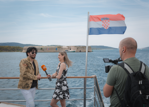 Fotografija 34 - Neda Ukraden promovirala novi album na brodu od Vodica do Šibenika