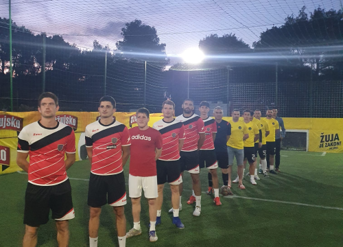 Fotografija 13 - Završena kavez liga Bilice: Ekipa HS11 najbolja, na penale bolji od branitelja naslova