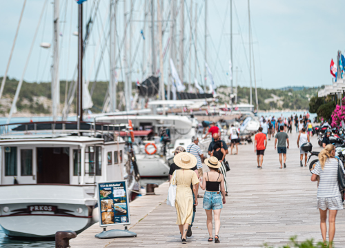 U Hrvatskoj danas 213 tisuća turista! Najviše je Nijemaca, a 30 posto su domaći gosti